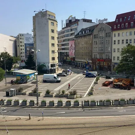 Top Centrum, New Apt With Parking Place! شقة *